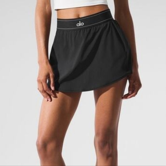 Alo Yoga Match Point Tennis Skirt Black Skort XS NWT $78 Best Seller - Picture 1 of 10
